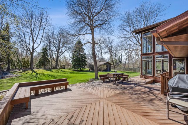 6819 Sunnyside Drive, Horace, ND 58047