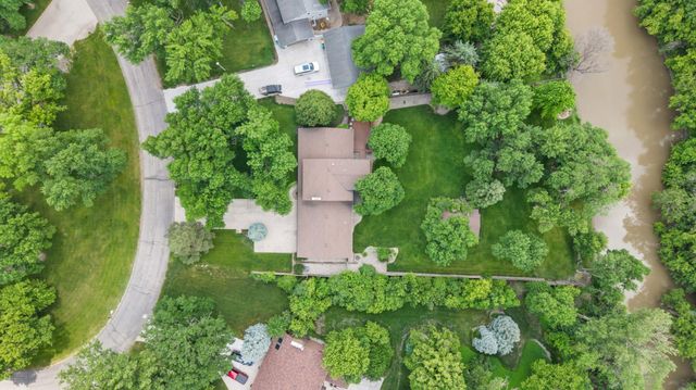 6819 Sunnyside Drive, Horace, ND 58047