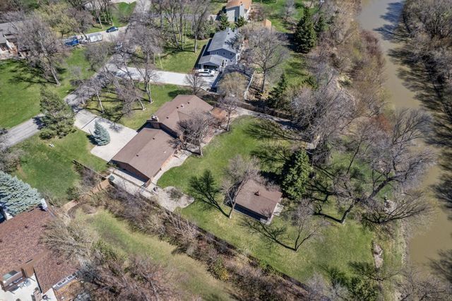 6819 Sunnyside Drive, Horace, ND 58047