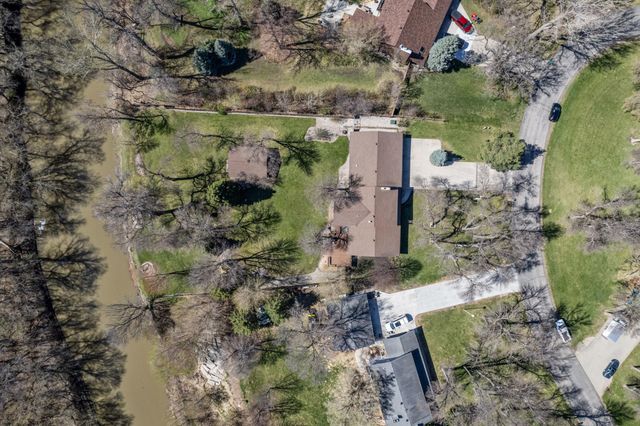 6819 Sunnyside Drive, Horace, ND 58047