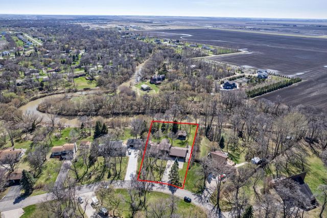 6819 Sunnyside Drive, Horace, ND 58047