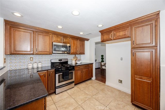 10903 Emerson, Rancho Cucamonga, CA 91701