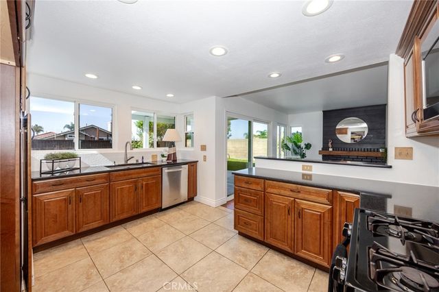 10903 Emerson, Rancho Cucamonga, CA 91701