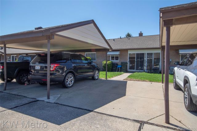 8401 18 Mile Road 253, Sterling Heights, MI 48313