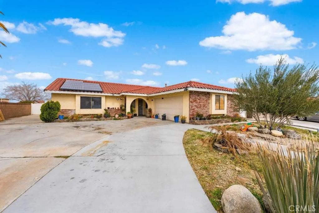 1827 Louise, Lancaster, CA 93534