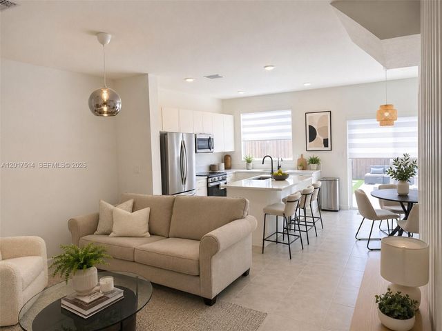12184 NW 24th Pl R, Miami, FL 33167