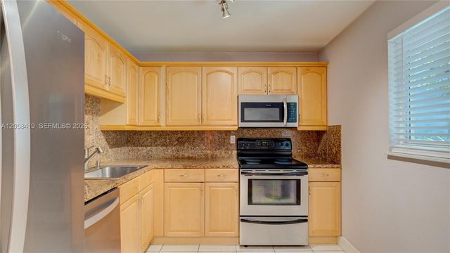 7910 Camino Real N105, Miami, FL 33143