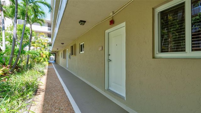 7910 Camino Real N105, Miami, FL 33143