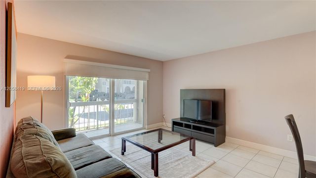 7910 Camino Real N105, Miami, FL 33143