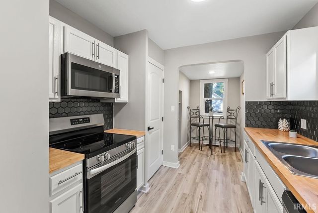 1017 Hamilton Avenue, Fort Wayne, IN 46806