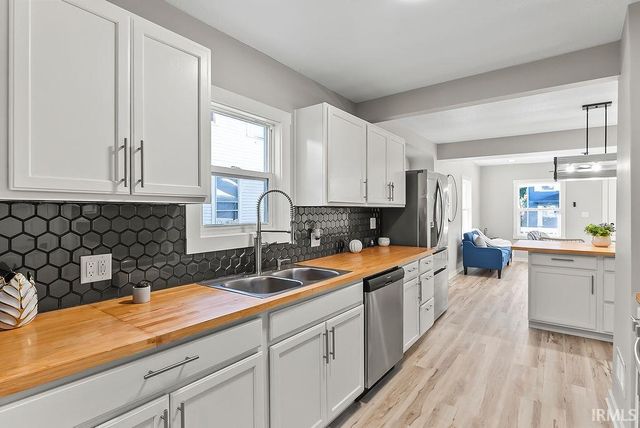 1017 Hamilton Avenue, Fort Wayne, IN 46806