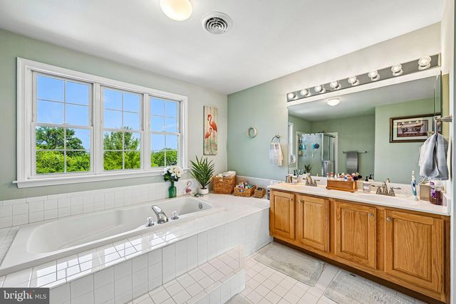 1004 CRIMSON CLOUD CT, Mount Airy, MD 21771