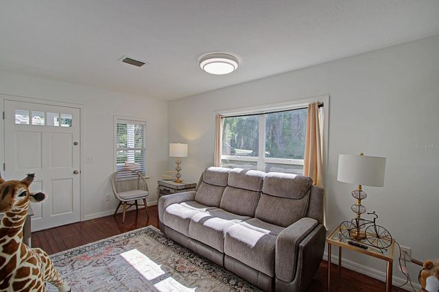 360 W CENTRAL AVENUE, Orange City, FL 32763