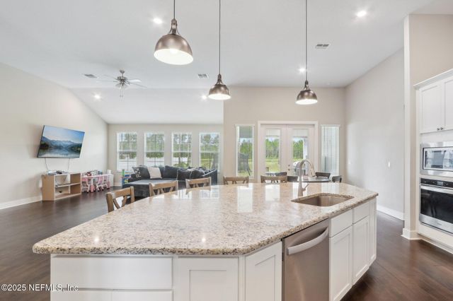 36461 SHORTLEAF Avenue, Hilliard, FL 32046