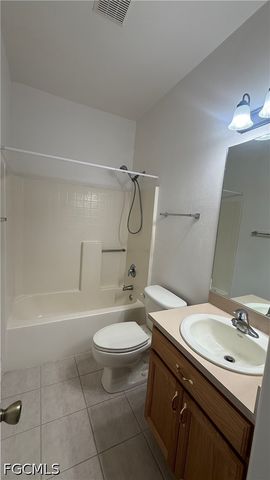 2016 SW 3rd TER, Cape Coral, FL 33991