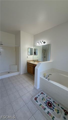 2016 SW 3rd TER, Cape Coral, FL 33991