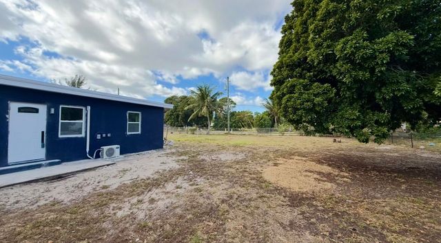 26 SW 10th Avenue, Delray Beach, FL 33444