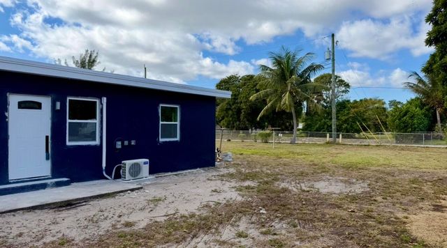 26 SW 10th Avenue, Delray Beach, FL 33444