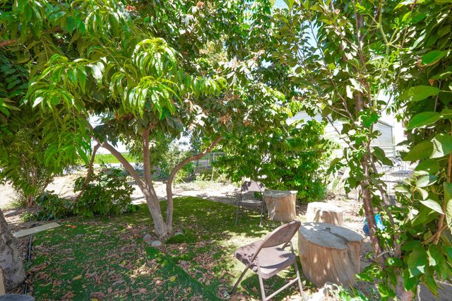 26138 N Mooney Boulevard, Tulare, CA 93274
