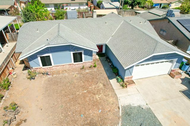 26138 N Mooney Boulevard, Tulare, CA 93274