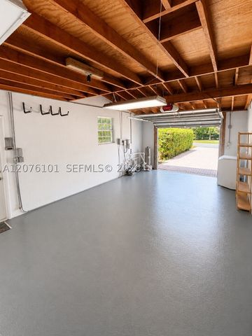 1030 NE 107th St 1030, Miami Shores, FL 33161