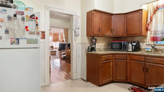 662-664 29th Street, Paterson, NJ 07504