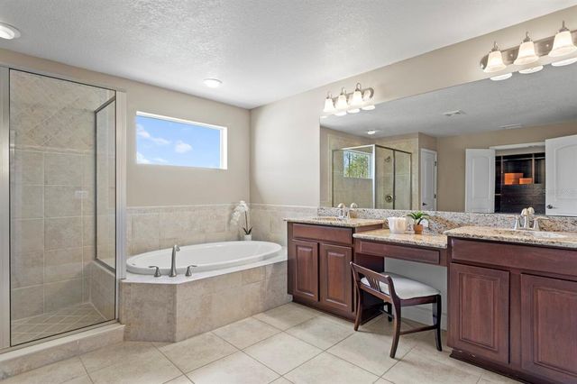 2935 WINGLEWOOD CIRCLE, Lutz, FL 33558