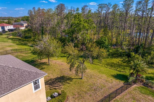 2935 WINGLEWOOD CIRCLE, Lutz, FL 33558