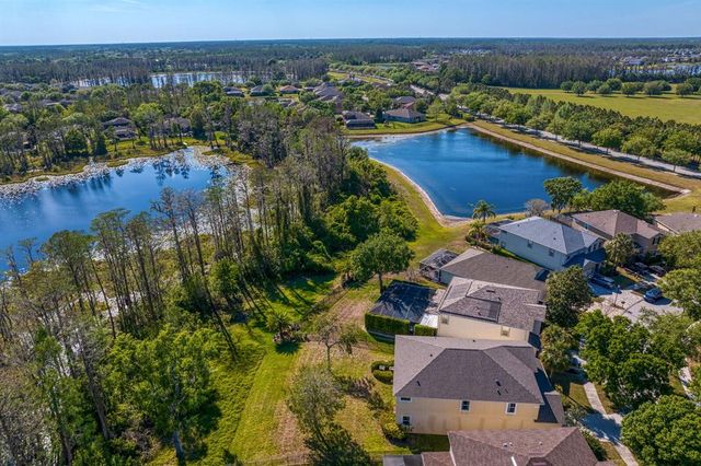 2935 WINGLEWOOD CIRCLE, Lutz, FL 33558