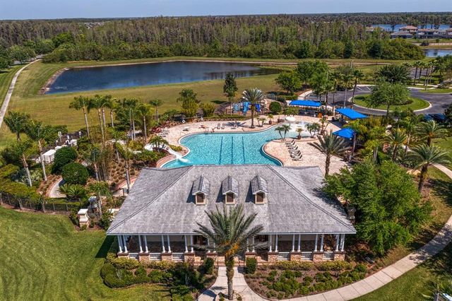2935 WINGLEWOOD CIRCLE, Lutz, FL 33558