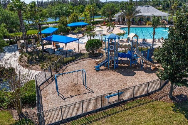 2935 WINGLEWOOD CIRCLE, Lutz, FL 33558