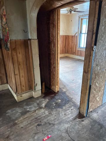 616 W 11th Street, Michigan City, IN 46360