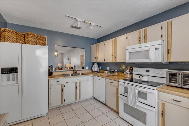 49 CROOKED PINE ROAD, Port Orange, FL 32128