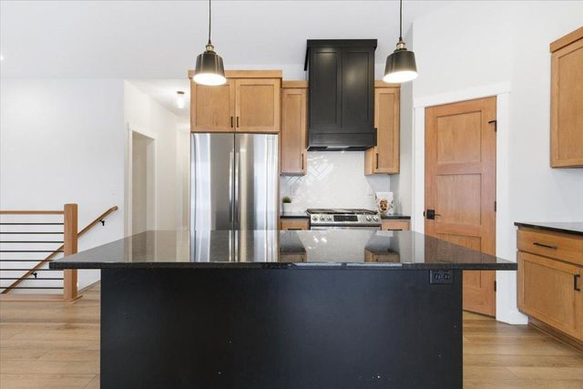 1962 Hadley Hills Drive NE, Rochester, MN 55906