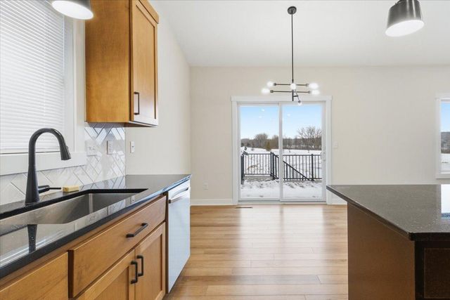 1962 Hadley Hills Drive NE, Rochester, MN 55906