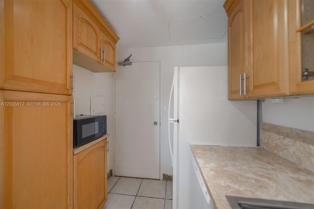 880 NE 69th St 2N, Miami, FL 33138