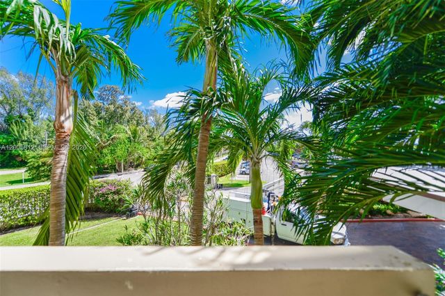 880 NE 69th St 2N, Miami, FL 33138