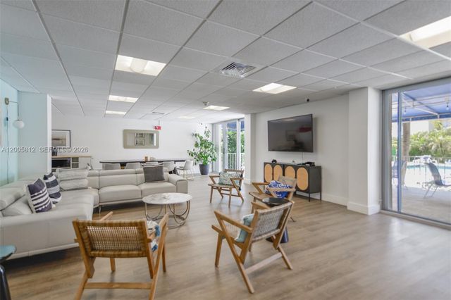 880 NE 69th St 2N, Miami, FL 33138