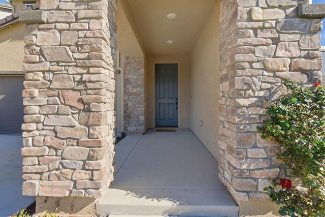 3085 Garden Farms Ave, Lathrop, CA 95330