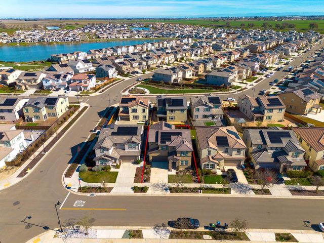 3085 Garden Farms Ave, Lathrop, CA 95330