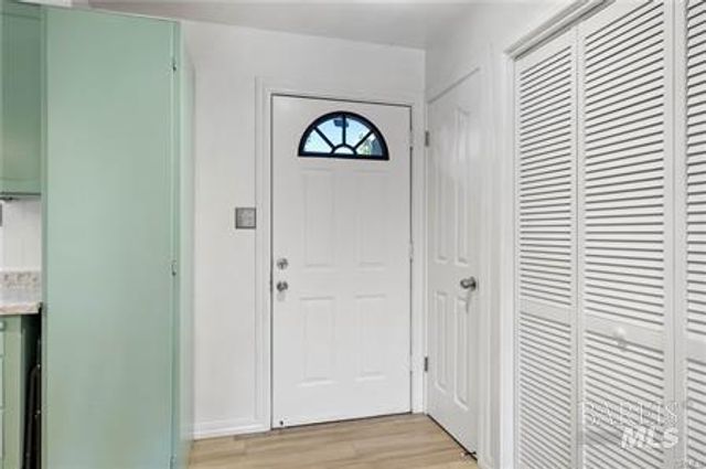 3206 4th St, Clearlake, CA 95422