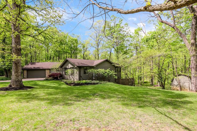 9202 Fanchon Drive, Zionsville, IN 46077