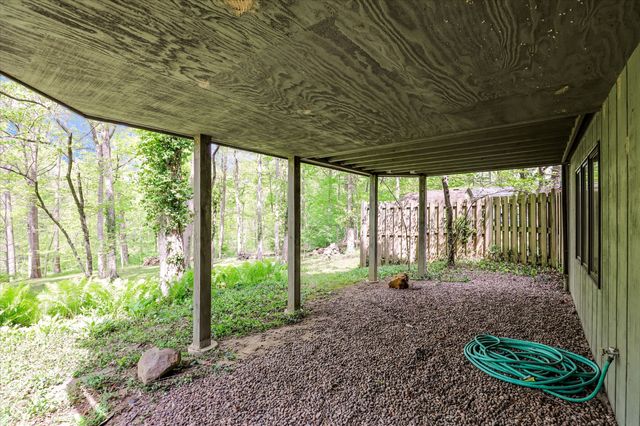 9202 Fanchon Drive, Zionsville, IN 46077
