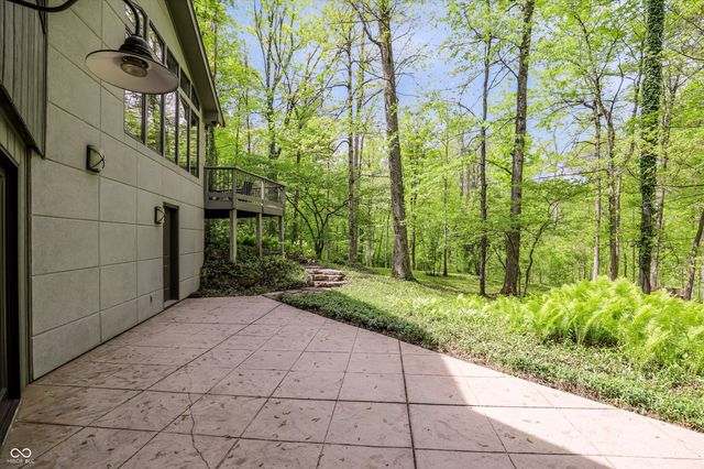 9202 Fanchon Drive, Zionsville, IN 46077