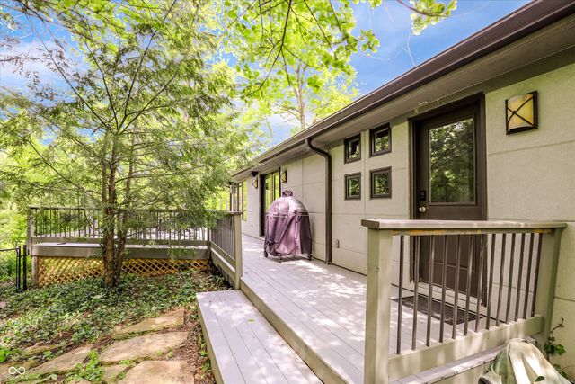 9202 Fanchon Drive, Zionsville, IN 46077