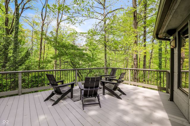 9202 Fanchon Drive, Zionsville, IN 46077