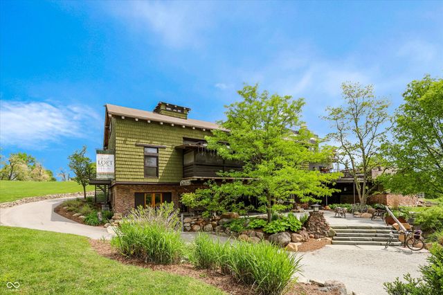 9202 Fanchon Drive, Zionsville, IN 46077