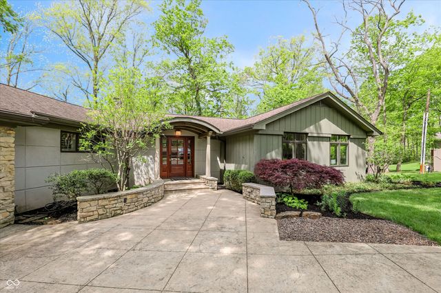 9202 Fanchon Drive, Zionsville, IN 46077