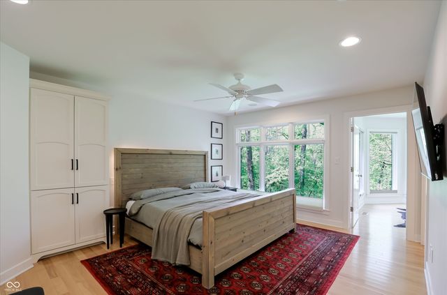 9202 Fanchon Drive, Zionsville, IN 46077
