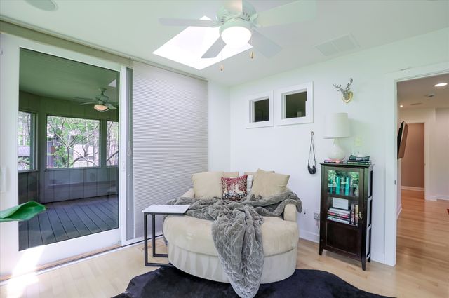 9202 Fanchon Drive, Zionsville, IN 46077